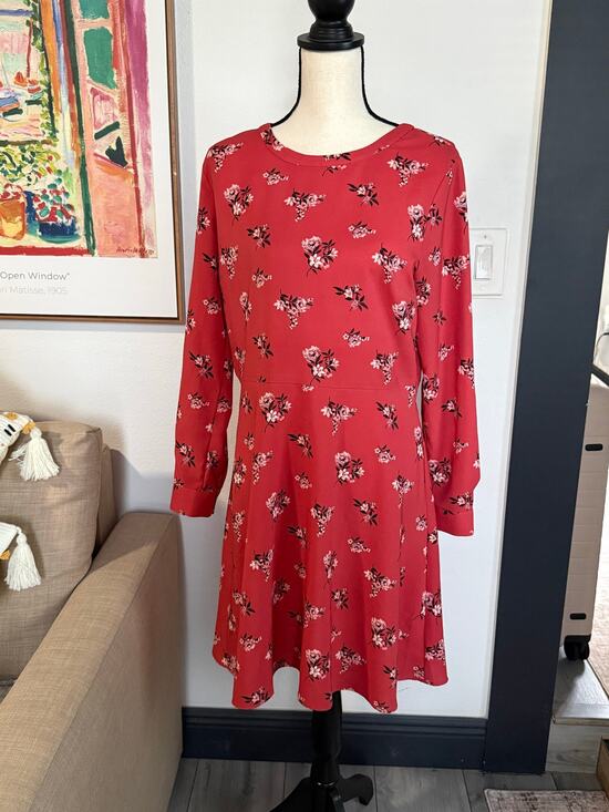 LOFT Dresses & Skirts - LOFT Womens 10P Petite Red Floral Fit Flare Dress Long Sleeve Career Casual